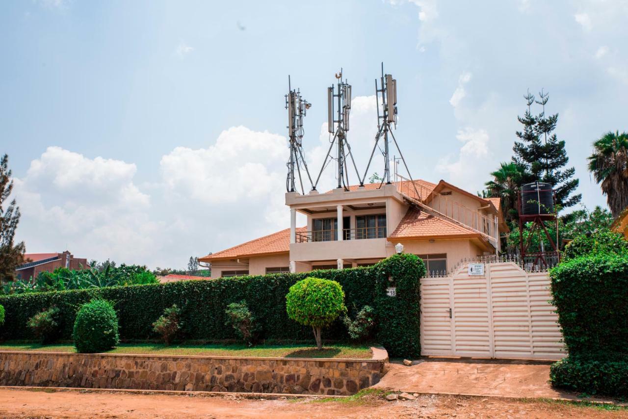 بيت شباب Kigali Castle المظهر الخارجي الصورة