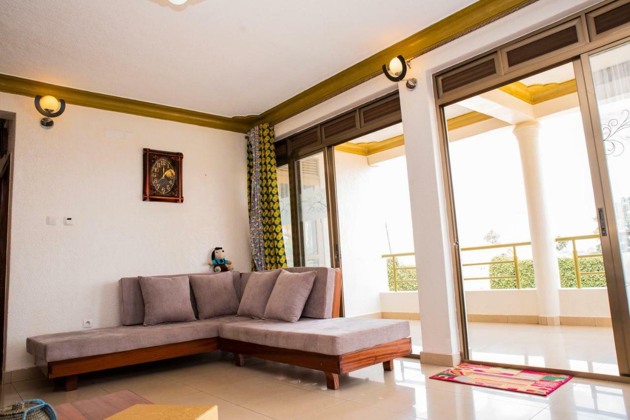بيت شباب Kigali Castle المظهر الخارجي الصورة