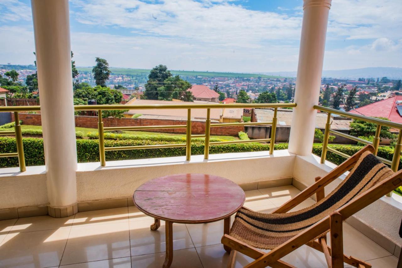 بيت شباب Kigali Castle المظهر الخارجي الصورة