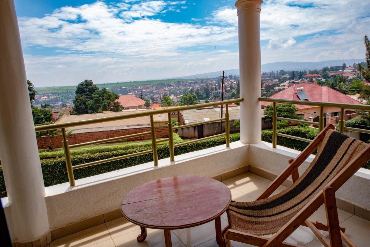 بيت شباب Kigali Castle المظهر الخارجي الصورة